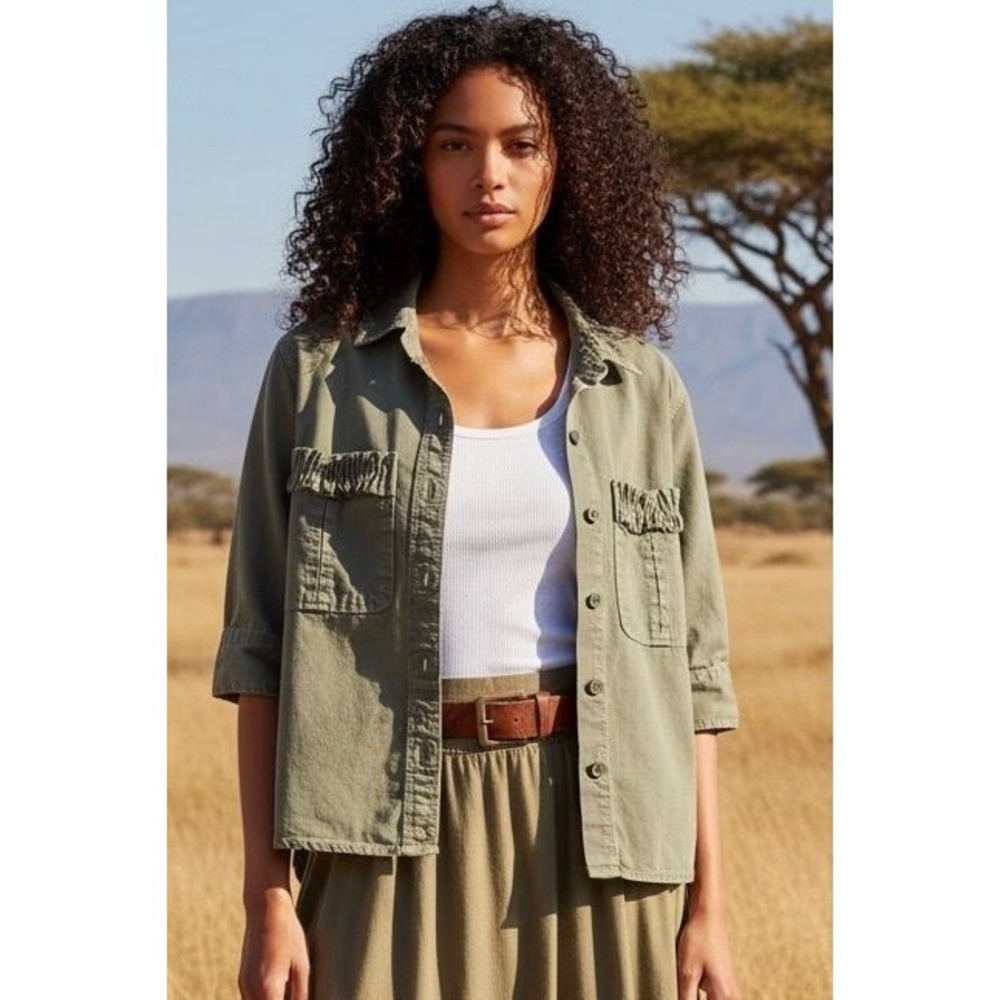 42 Ann Taylor army green crop jkt sz 2